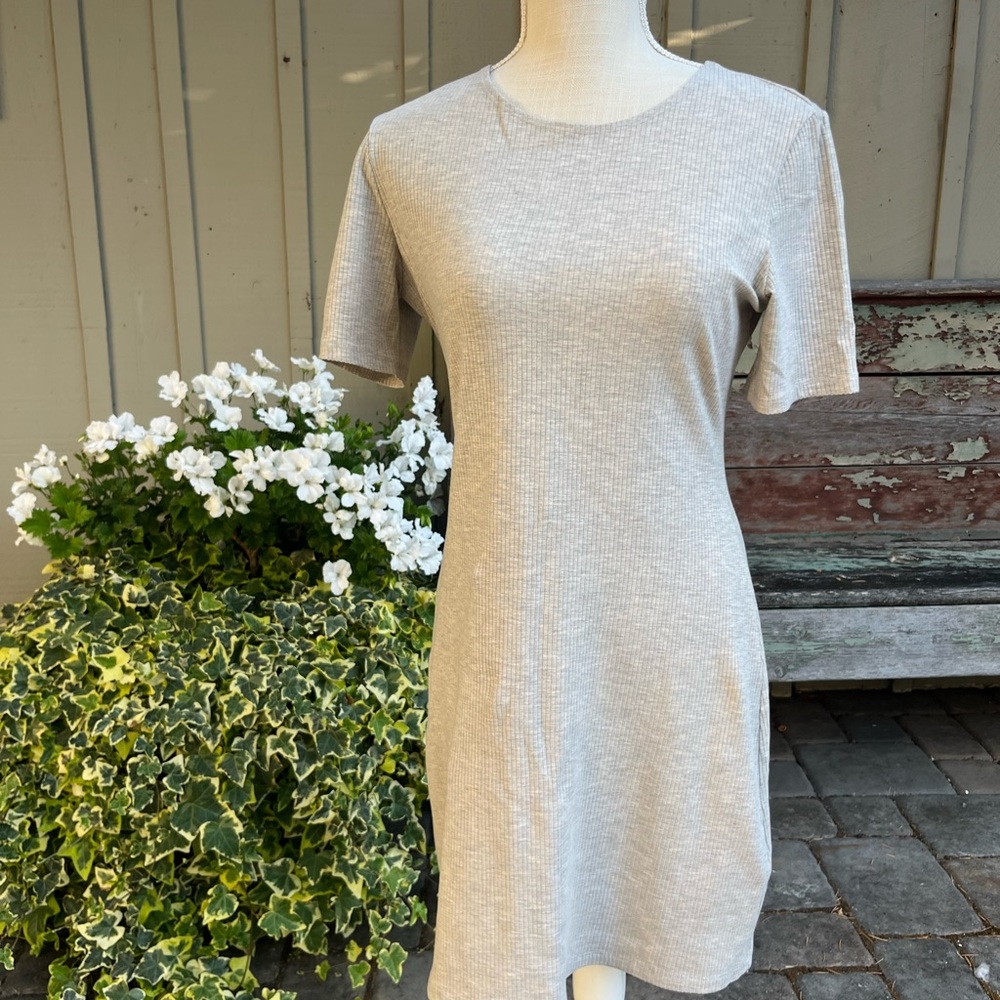 Reformation Light Gray Short Sleeve Tee